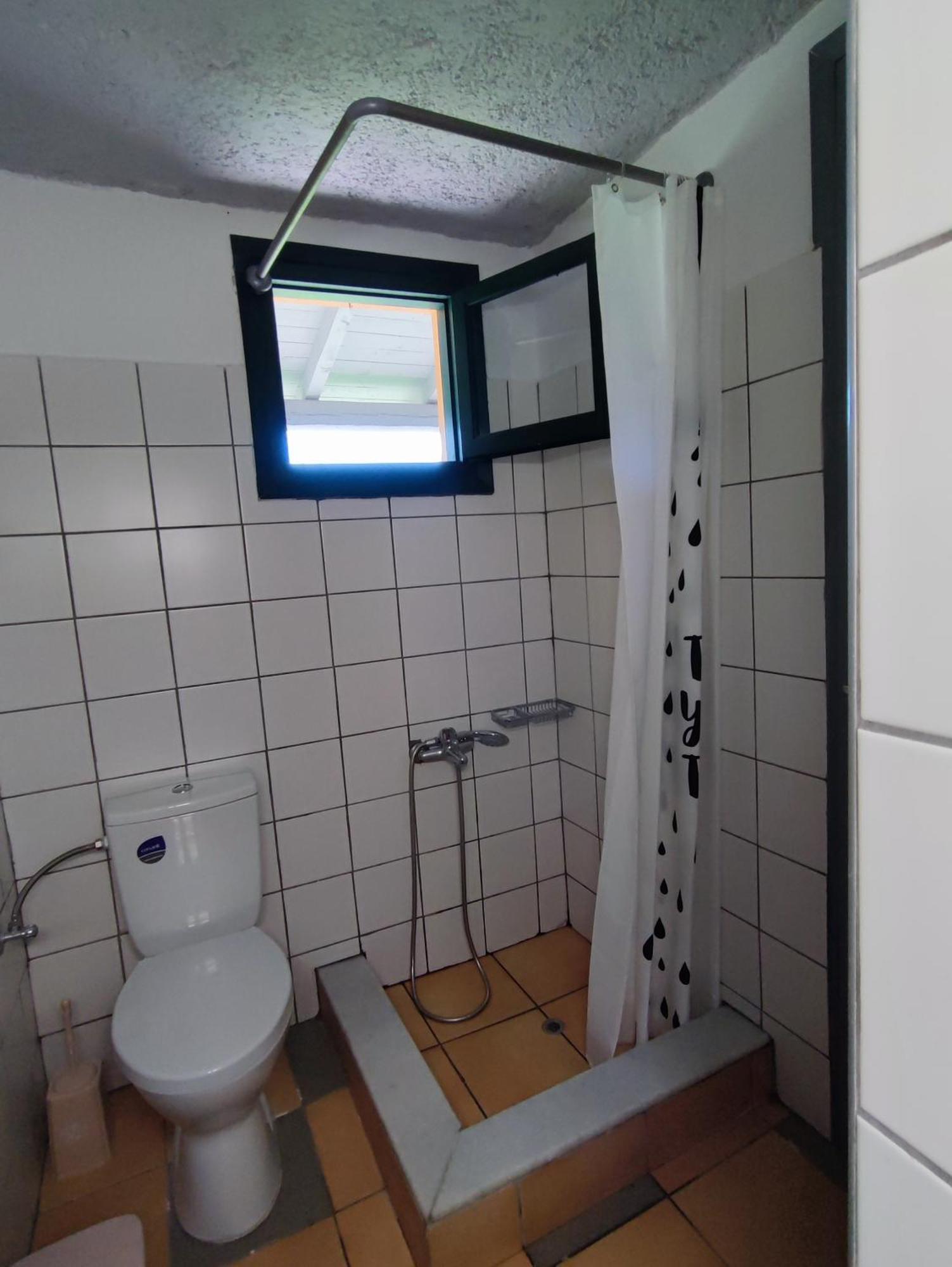 אצ'ארבי Lefkes Apartments 2 מראה חיצוני תמונה